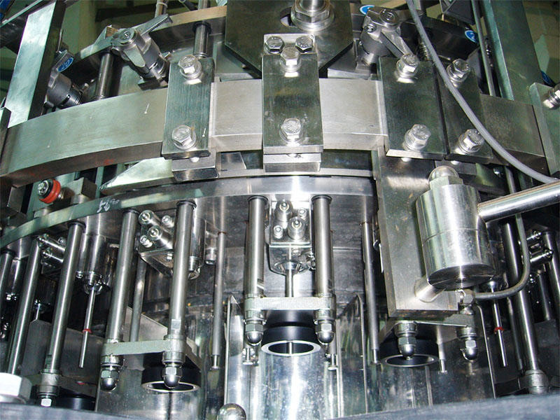 Automatic Beer Bottle Filling Machine For Glass Bottle 1000–15000BPH 500ml